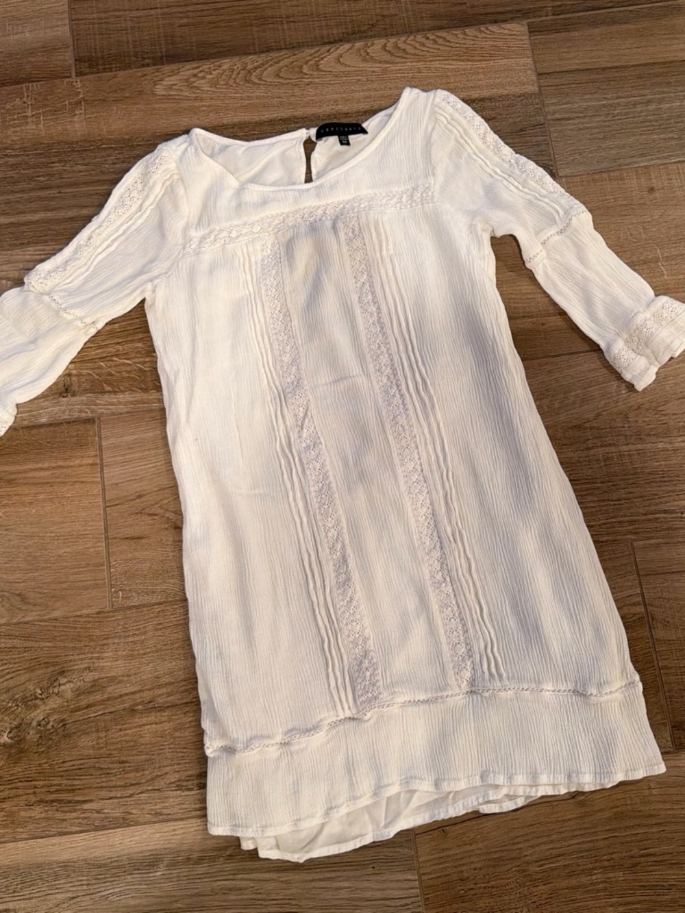 Sanctuary White Long-Sleeve Lace-Trim Shift Dress